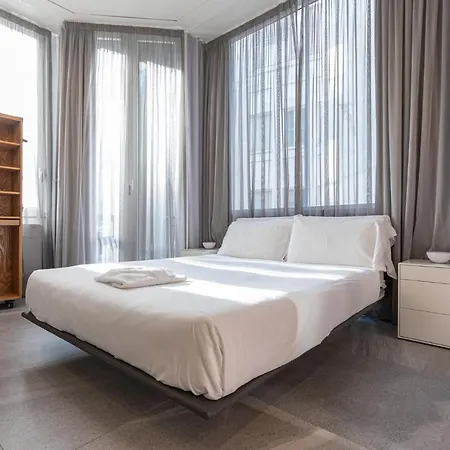 Beplace Apartments In Duomo Milan Exterior photo