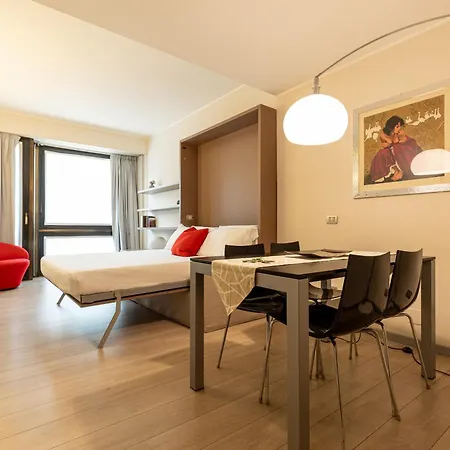 Beplace Apartments In Duomo Milan Exterior photo